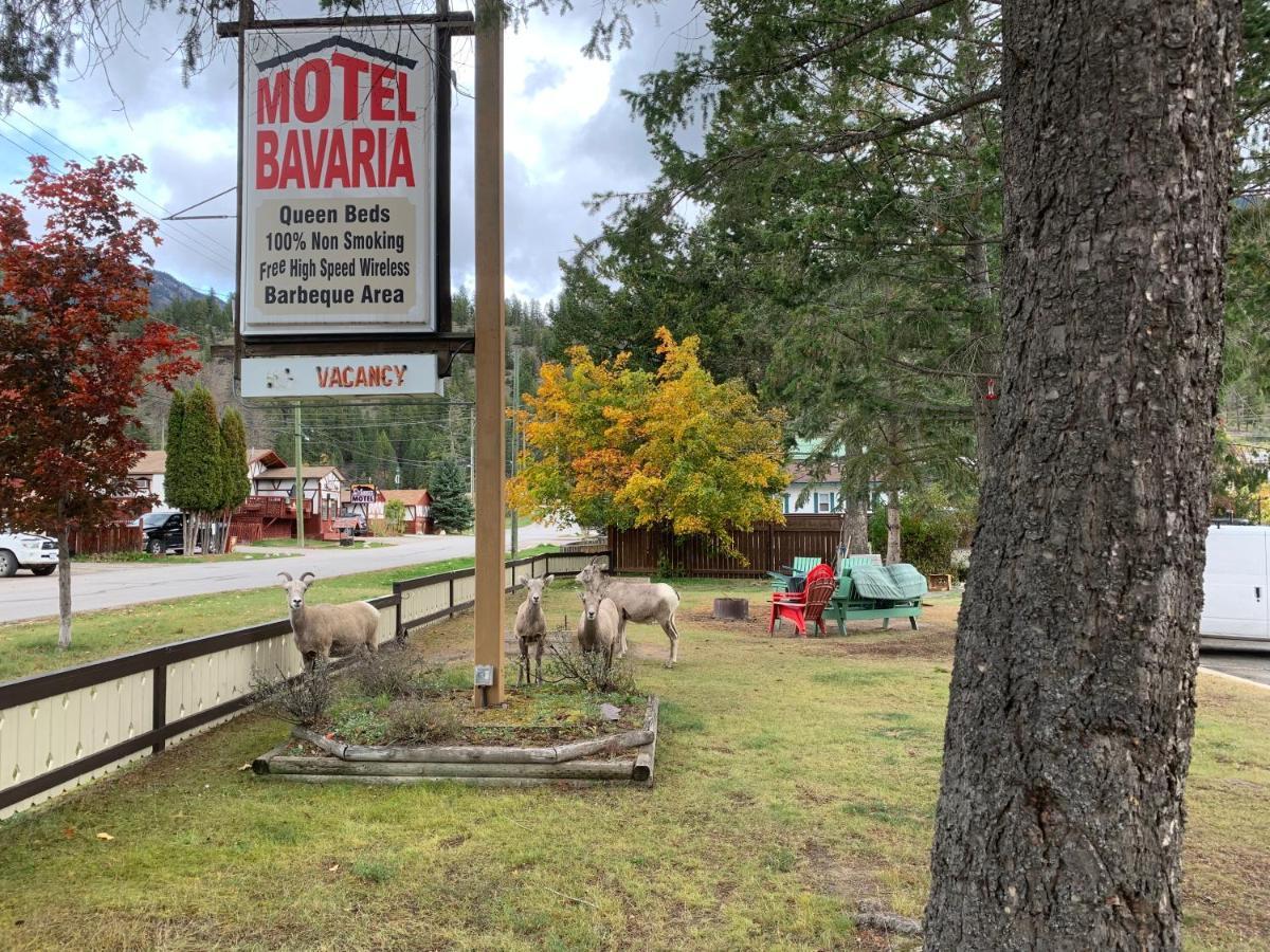 Motel Bavaria Radium Hot Springs Zewnętrze zdjęcie