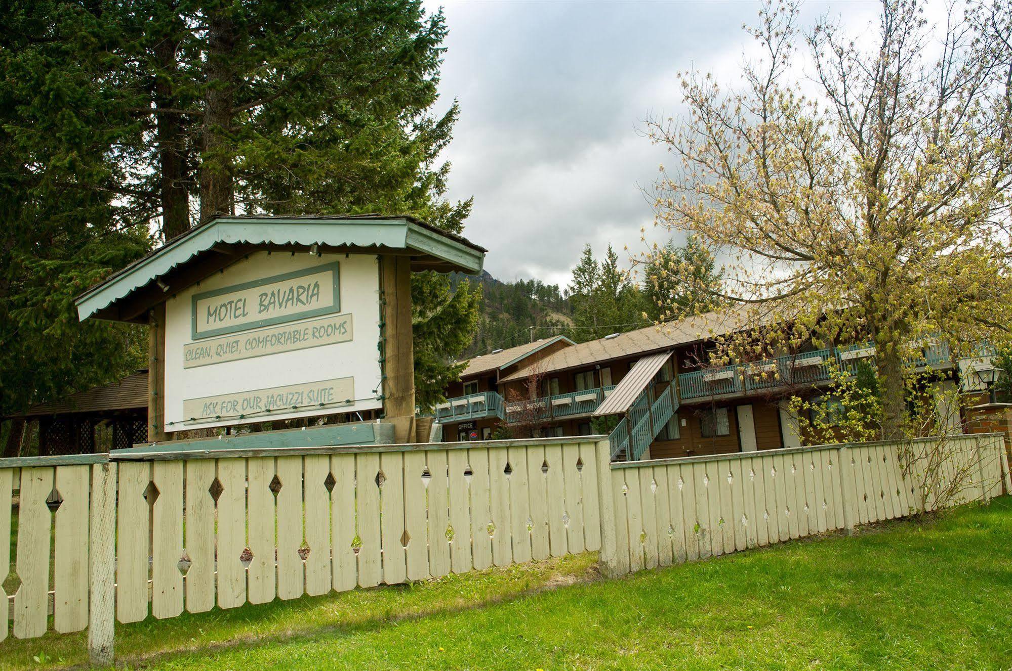 Motel Bavaria Radium Hot Springs Zewnętrze zdjęcie